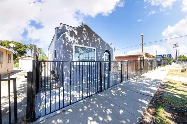 Los Angeles, CA 90044,719 W Century