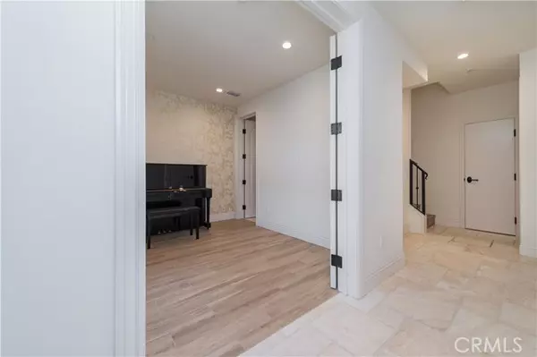 Arcadia, CA 91007,418 W Fairview Avenue #D