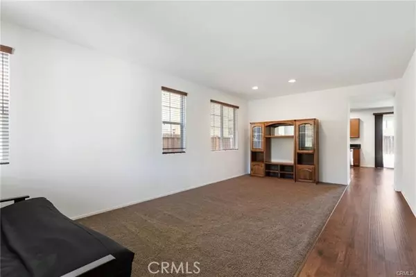 Temecula, CA 92592,46545 Peach Tree