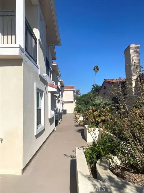 Alhambra, CA 91801,300 E Alhambra Road #E