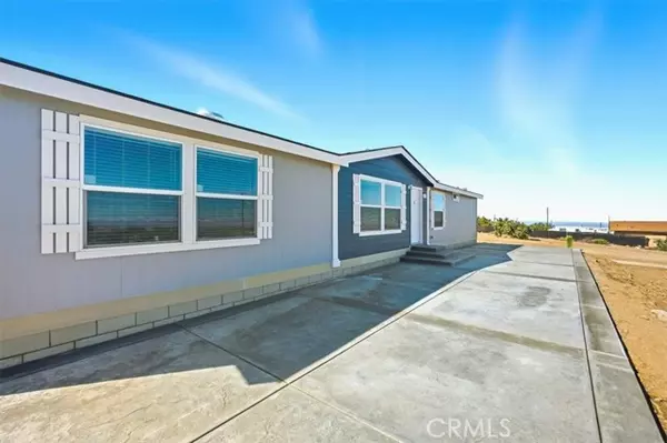 Pinon Hills, CA 92372,9622 Via Verde Avenue