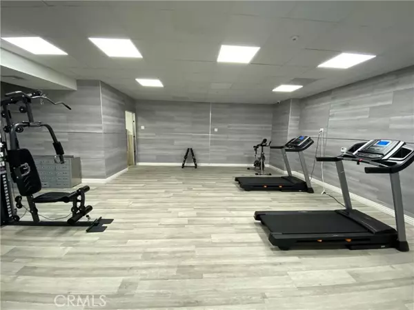 Long Beach, CA 90813,1598 Long Beach #201