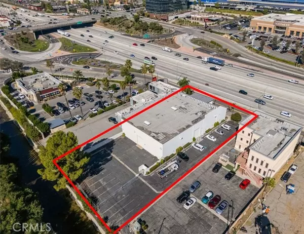 West Covina, CA 91791,3106 E Garvey