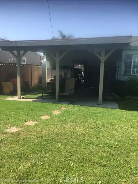 Carson, CA 90810,2524 E 218th Place