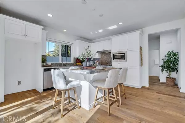 Upland, CA 91786,434 Golden Bear