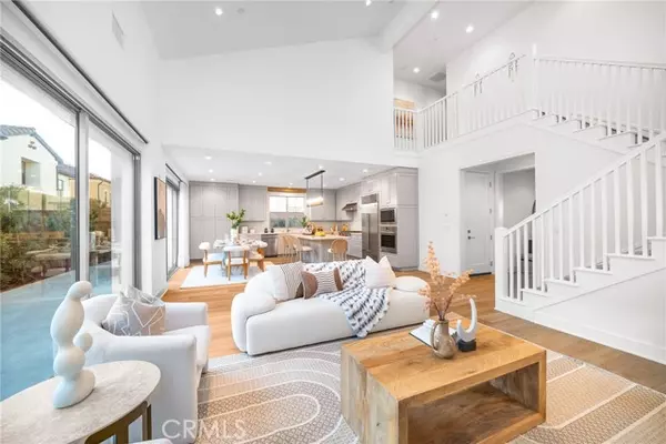 Irvine, CA 92620,111 Reflection