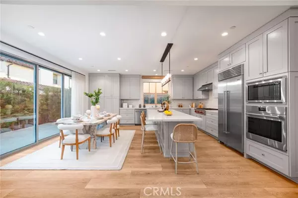 Irvine, CA 92620,111 Reflection