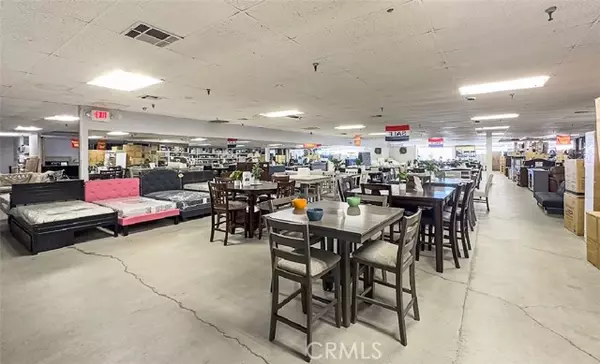 San Bernardino, CA 92408,0 Inland Center Drive