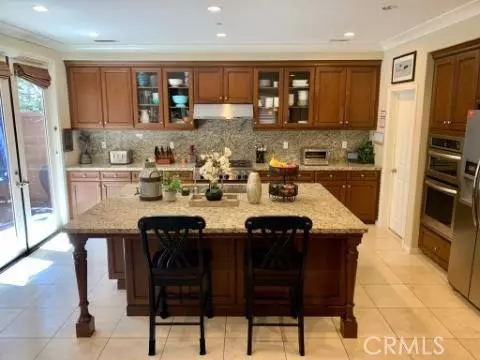 Irvine, CA 92620,74 Nassau