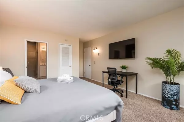 West Covina, CA 91791,2328 E Vine