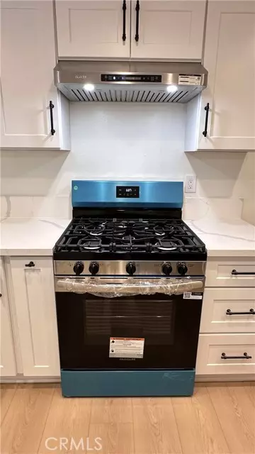 Corona, CA 92882,1472 Camelot Drive