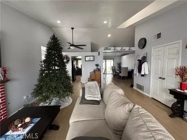 Highland, CA 92346,3072 Lynwood