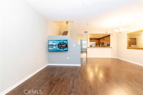 Alhambra, CA 91801,89 E Commonwealth #1D