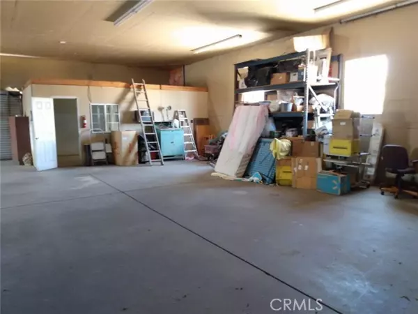 Hesperia, CA 92345,6818 Kittyhawk Avenue