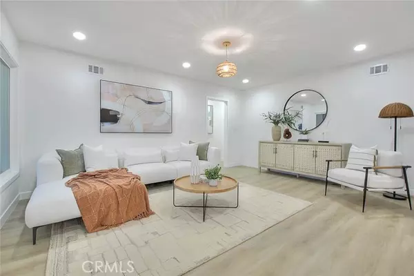 Whittier, CA 90601,5503 Mesagrove