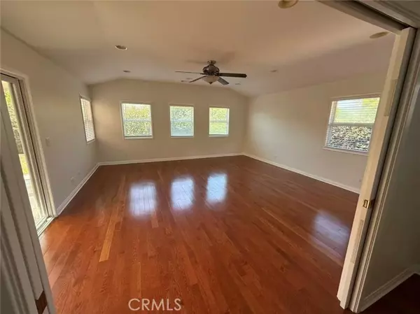 1207 Sycamore, Fullerton, CA 92831