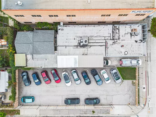 Los Angeles, CA 90022,4656 Floral