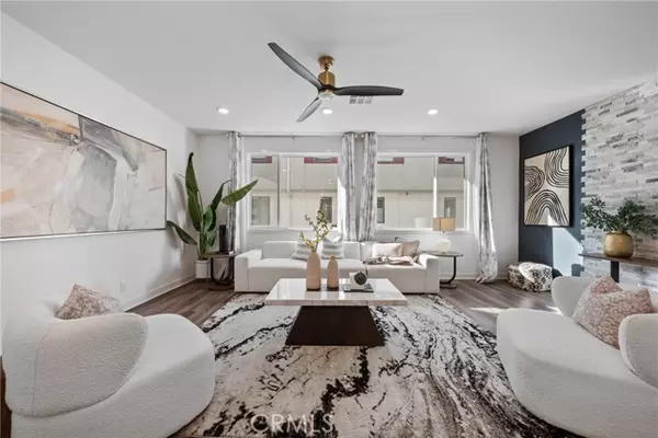 Tustin, CA 92782,159 Waypoint