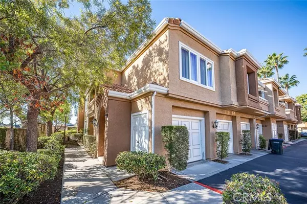 Lake Forest (el Toro), CA 92630,22845 Orchid Creek