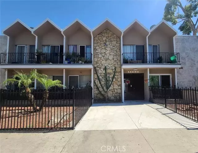 Panorama City (los Angeles), CA 91402,14696 Rayen