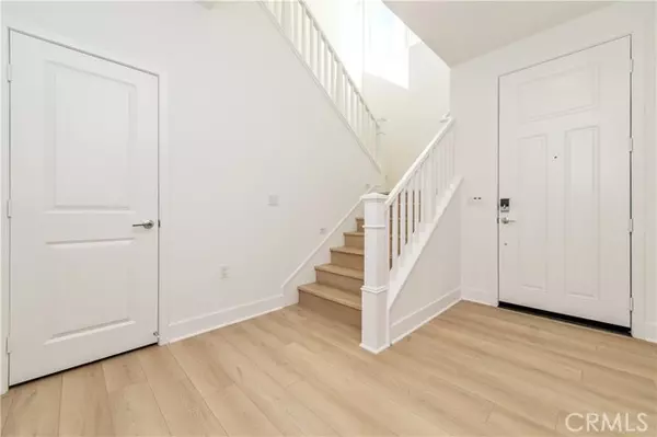 Irvine, CA 92618,108 Tiffin