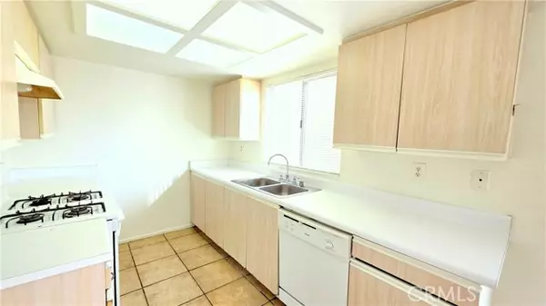 Ontario, CA 91764,937 E Deodar Street #7