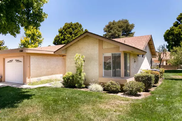 25118 Village 25, Camarillo, CA 93012