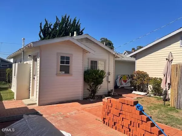 208 S Pacific Avenue, Ventura, CA 93001