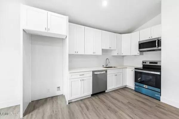 Thousand Oaks, CA 91360,839 Calle Margarita #C