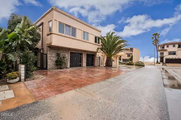 Oxnard, CA 93035,5344 Seabreeze Way
