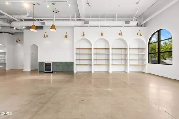 Ventura, CA 93001,2176 E Main Street