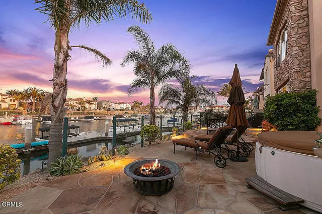 Oxnard, CA 93035,1464 Twin Tides Place