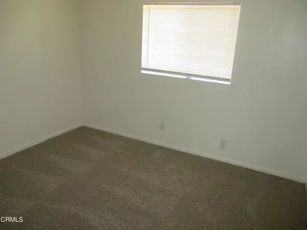 Lancaster, CA 93535,44104 Carolside Avenue