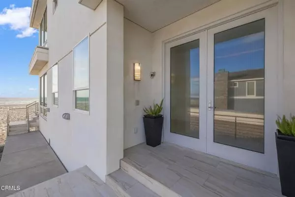 Oxnard, CA 93035,1135 Capri Way