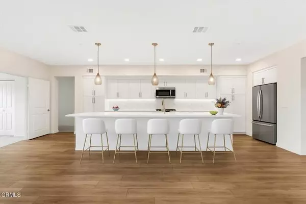 Oxnard, CA 93036,2830 Wagon Wheel Road #304