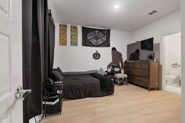 Oxnard, CA 93036,751 Winchester Drive