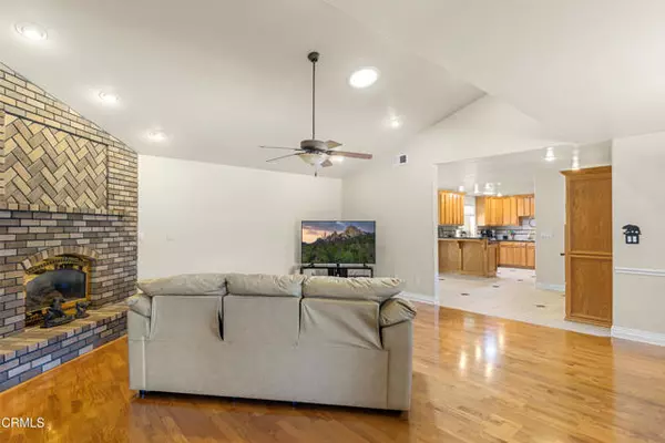 Tehachapi, CA 93561,30100 Sunland Way