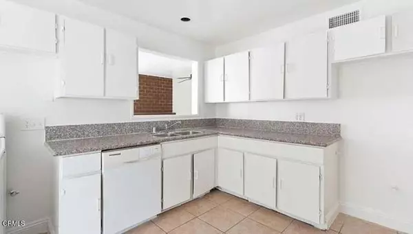 Lancaster, CA 93535,356 E Kettering Street