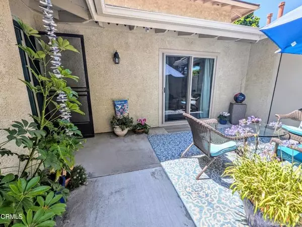 Ventura, CA 93003,967 Murdoch Lane