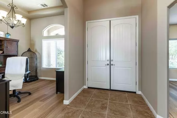 Bakersfield, CA 93314,14712 Pams Way