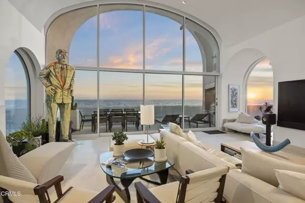 Oxnard, CA 93035,1211 Capri Way