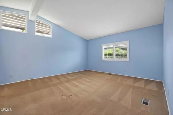 Santa Paula, CA 93060,975 Telegraph Road #40