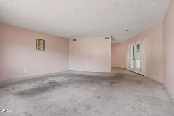 Oak View, CA 93022,110 E Oak View Avenue