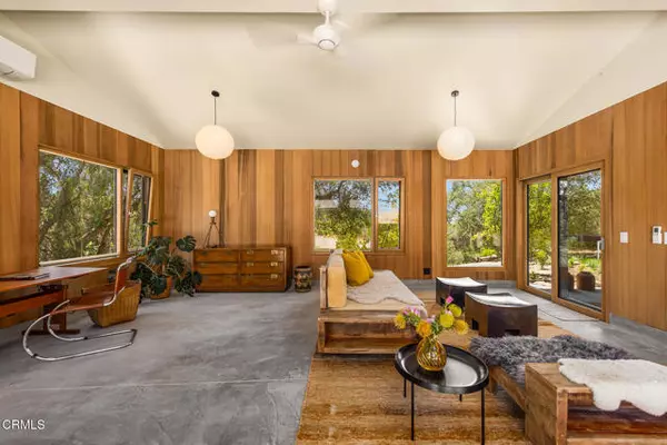 Ojai, CA 93023,313 E Villanova Road