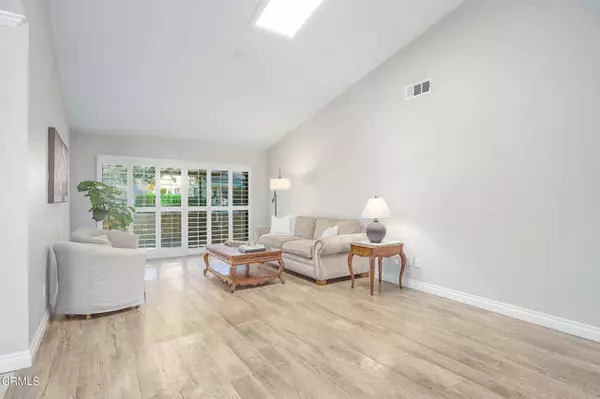 Camarillo, CA 93012,17223 Village 17