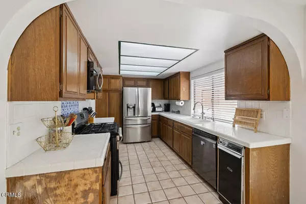 Santa Paula, CA 93060,1006 Amber Drive