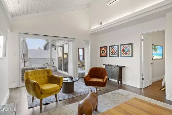 Ventura, CA 93001,999 Waterbury Lane