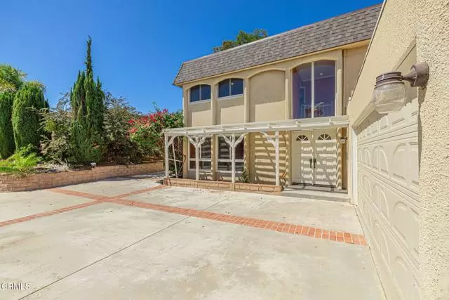 Thousand Oaks, CA 91360,1427 Calle Artigas