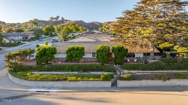 364 Shamrock Drive, Ventura, CA 93003