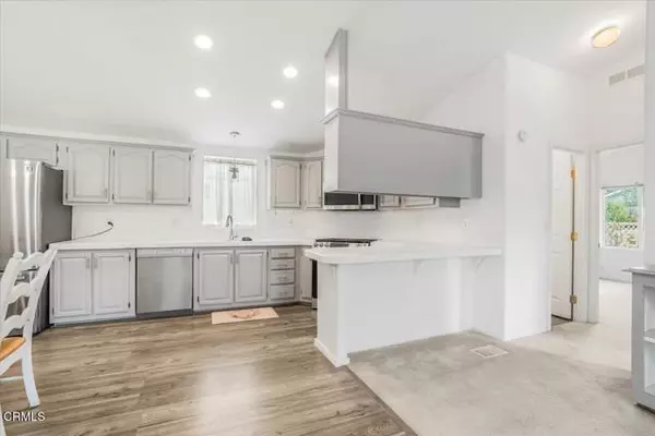 Ojai, CA 93023,1075 Loma Drive #7